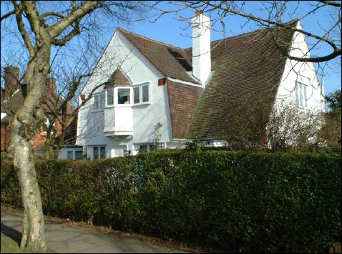 18 Thornton Way